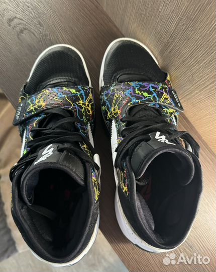 Кроссовки Nike