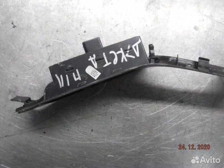 Блок управления стеклоподъемниками передний левый