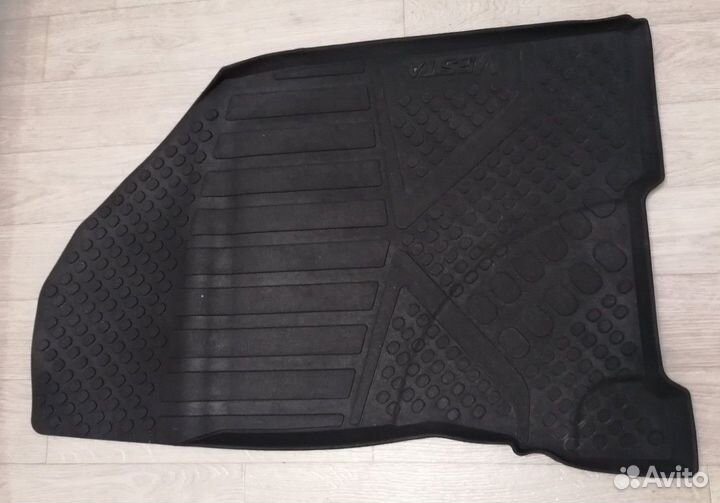 Коврики литьевые на LADA Vesta