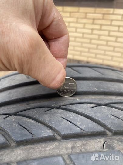 Sunfull Mont-Pro HP881 295/40 R21