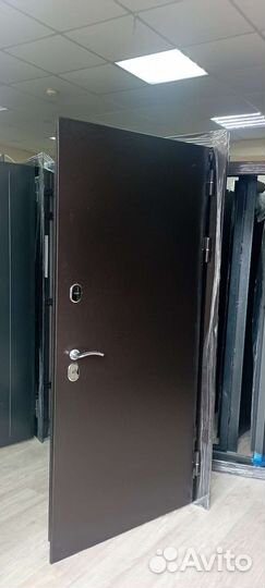Дверь входная с терморазрывом