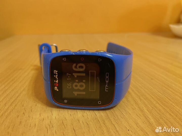 Часы polar m400