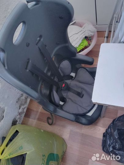 Детское кресло для автомобилей