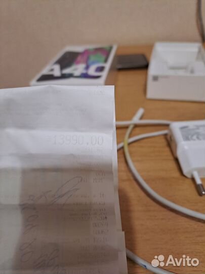 Samsung Galaxy A40, 4/64 ГБ