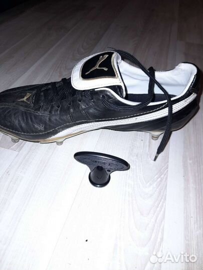 Футбольные бутсы puma