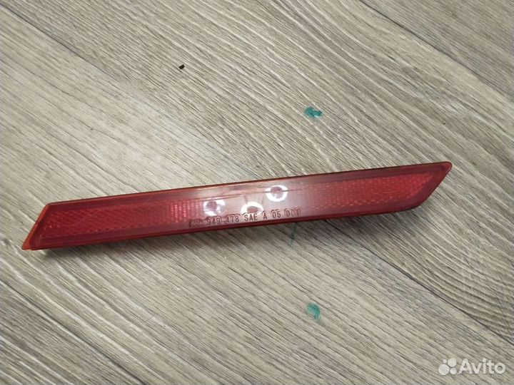 Катафот заднего бампера правый Acura Mdx 2