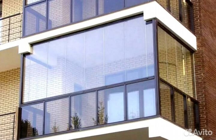 Безрамное раздвижное остекление