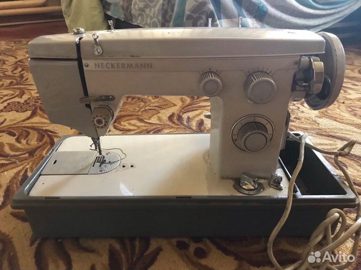Швейная машина неккерман