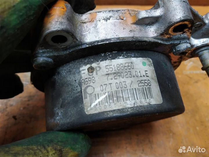 Насос вакуумный Opel Vectra C (2002-2009)