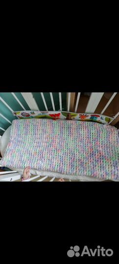 Плюшевый плед из ализе пуфи