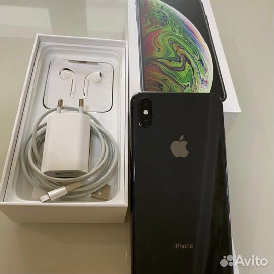 iPhone Xs, 64 ГБ