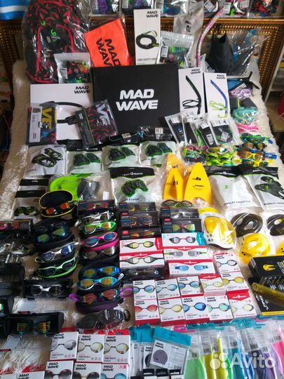 Инвентарь для плавания MadWave,лопатки,трубки,очки
