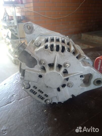 Nissan cube генератор