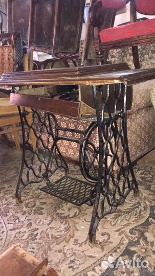 Станина,стол с швейной машиной пмз.Подольск
