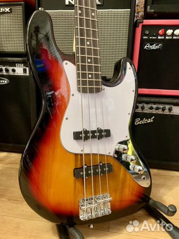 Бас гитара + Аксессуар