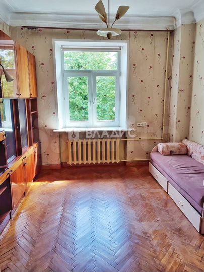 2-к. квартира, 52 м², 3/3 эт.