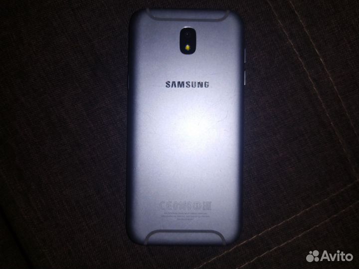 Телефон Samsung galaxy j7