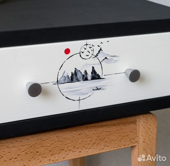 Тумба прикроватная