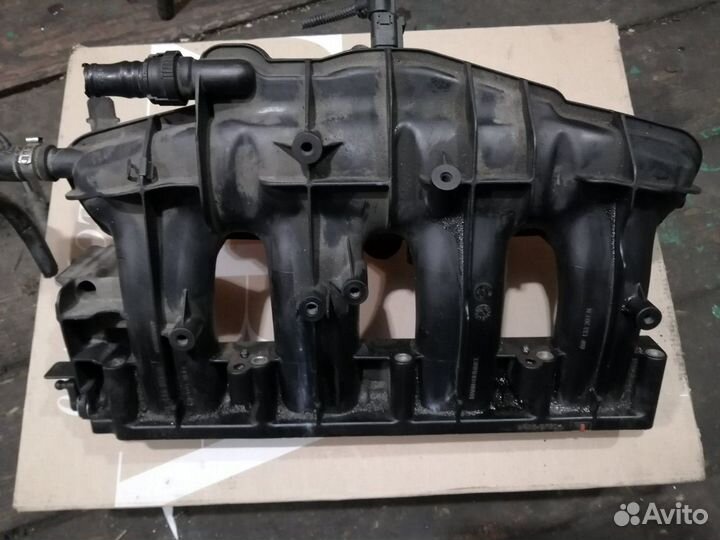 Впускной Коллектор Пассат Б6 2.0 tfsi 06F133201N