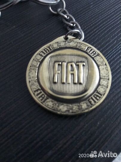 Подвеска для ключей автомобиля