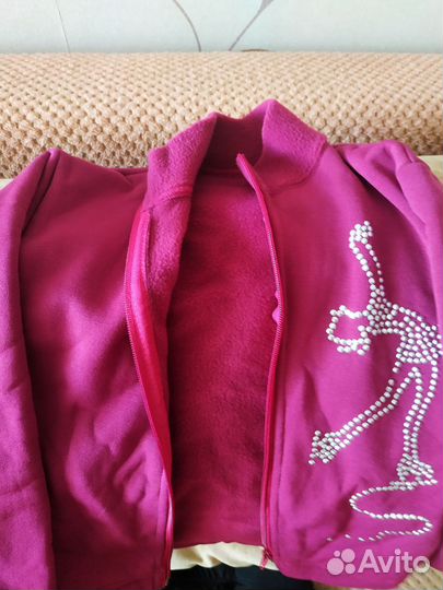 Спортивный костюм для тренировок фигурное катание