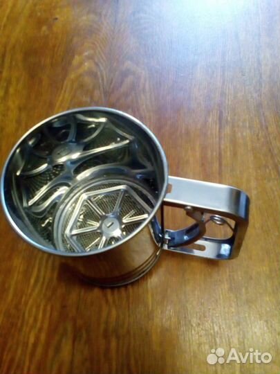 Кружка - Сито для просеивания муки