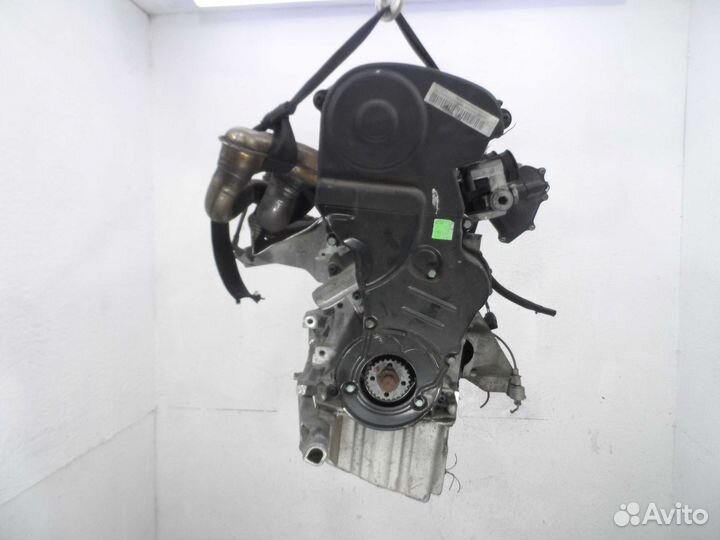 Двигатель Audi A4 AWA