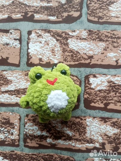 Лягушка брелок