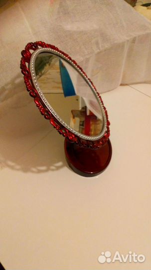 Новое зеркало. Подарок