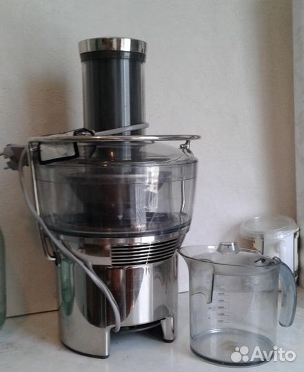 Соковыжималка bork ju cup 22090 si