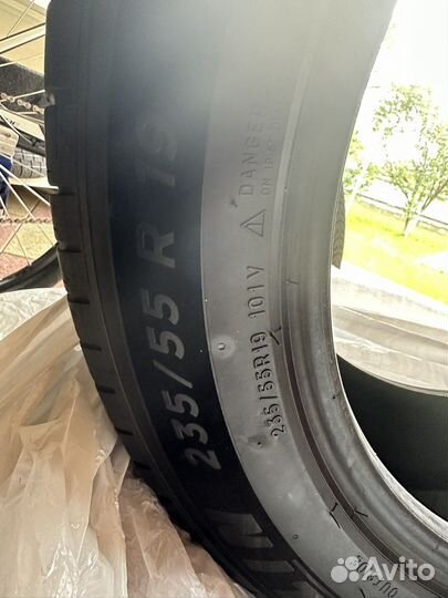 Michelin Pilot Sport 4 SUV 235/55 R19 S