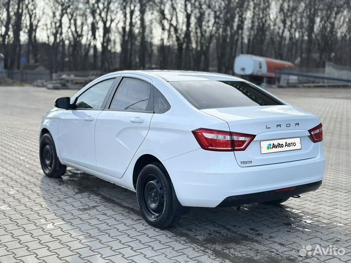 LADA Vesta 1.6 CVT, 2022, битый, 39 000 км