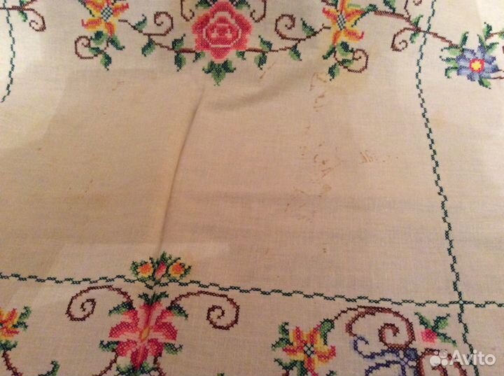 Скатерть салфетки вышивка