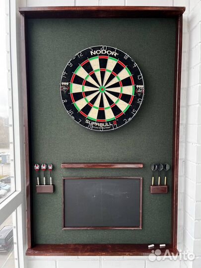 Кабинет для мишени дартс. Защита стены