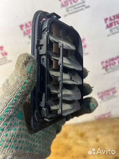 Дефлектор печки правый Volkswagen Polo 5