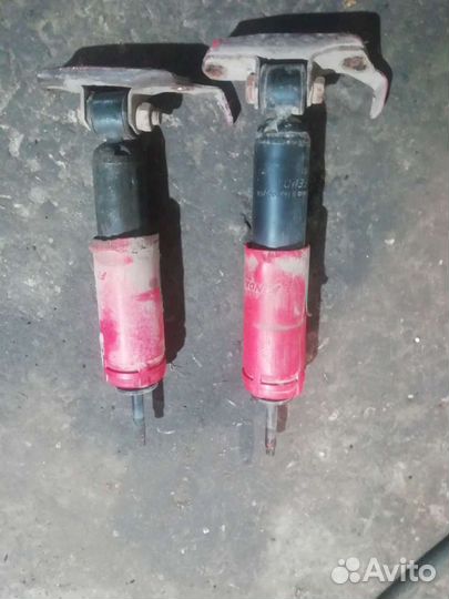 Передние амортизаторы Ваз 2101 03 2105 06 2107 Кла