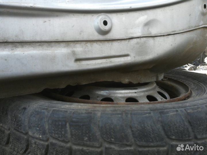 Порог кузовной левый Toyota Prius ZVW30 2zrfxe