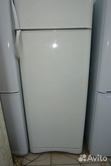 Холодильник Indesit RA 32