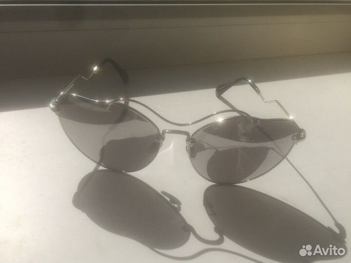 Очки от солнца