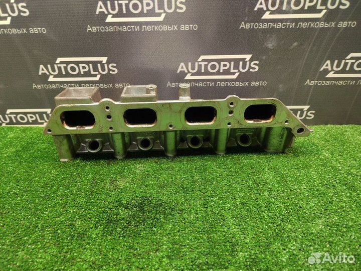 Впускной коллектор Renault Megane 2 K4MD812