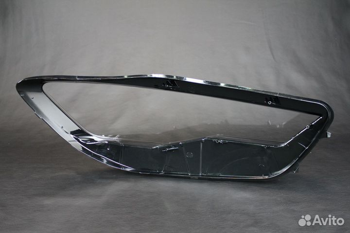Cтекла фар Audi A6 2014-2018 г.в. левое/правое