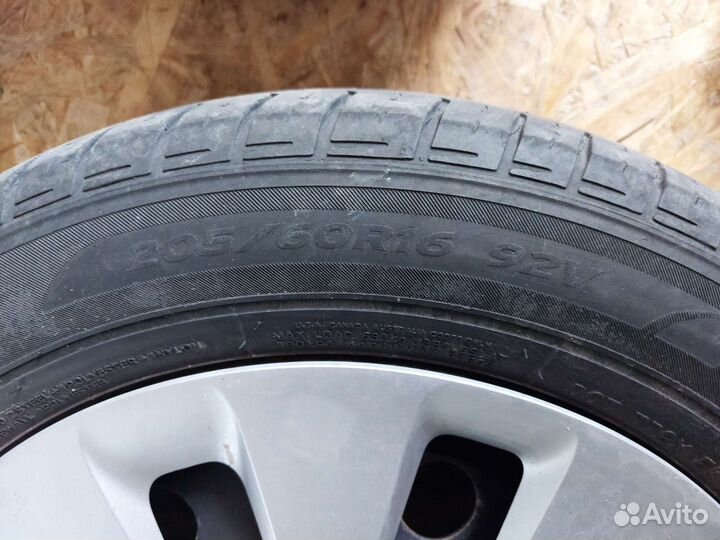 Hankook Optimo K415 205/60 R16