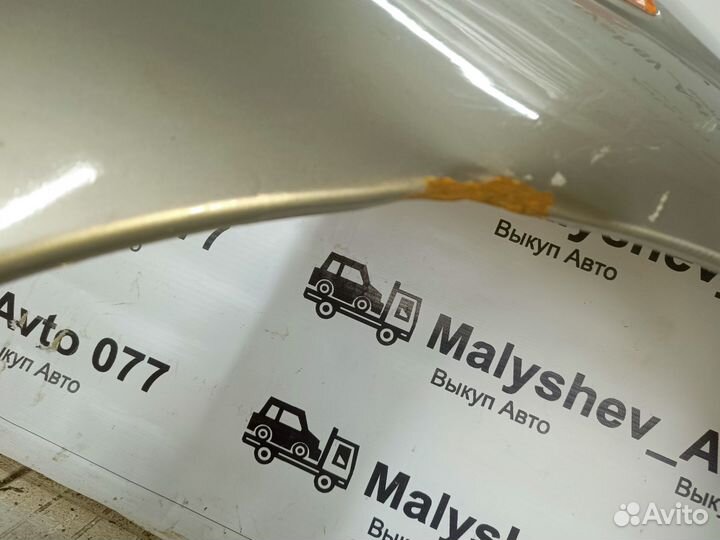 Крыло переднее правое Ford focus 1