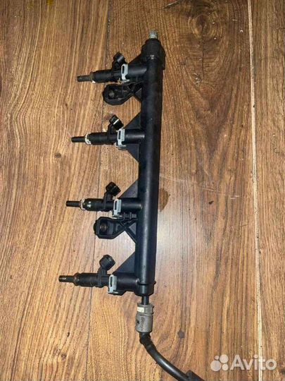 Форсунка peugeot 308 1 1.6 nn