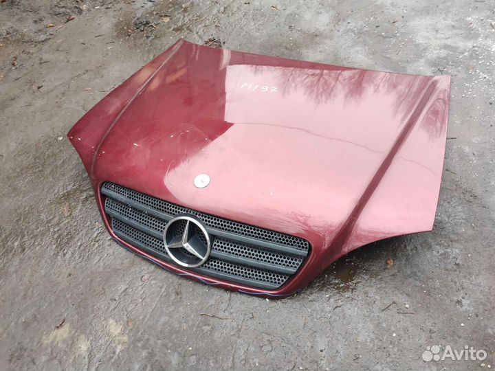 Mercedes w163 капот красный
