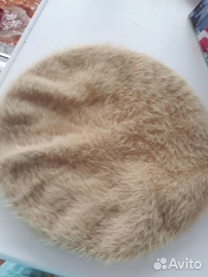 Берет из ангоры