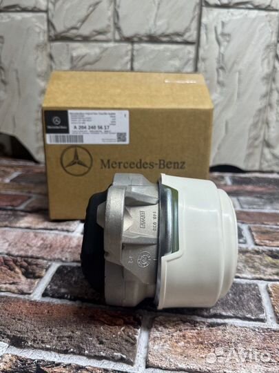A2042405617 Опора двигателя Mercedes GLK 204