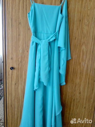 Платье вечернее