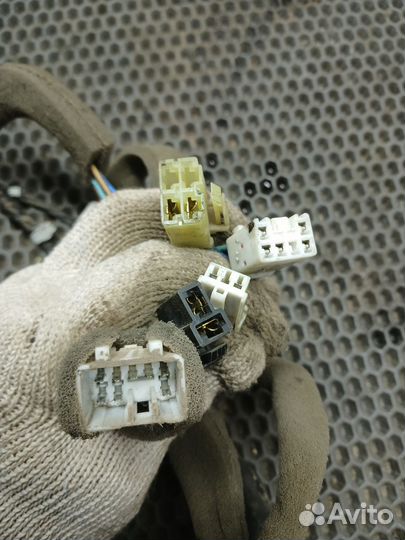 Проводка передней правой двери Chevrolet Spark