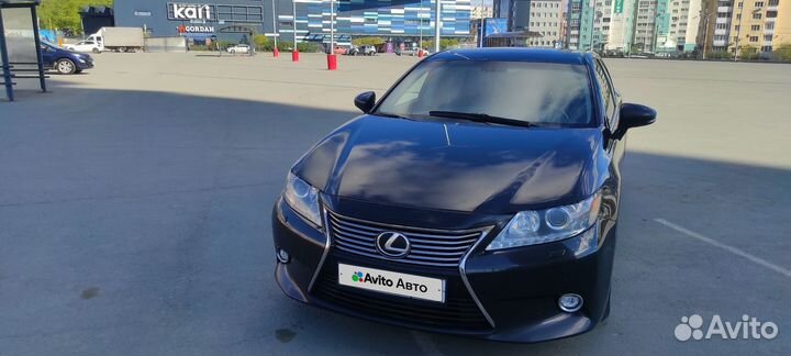 Lexus ES 2.5 AT, 2014, 225 000 км